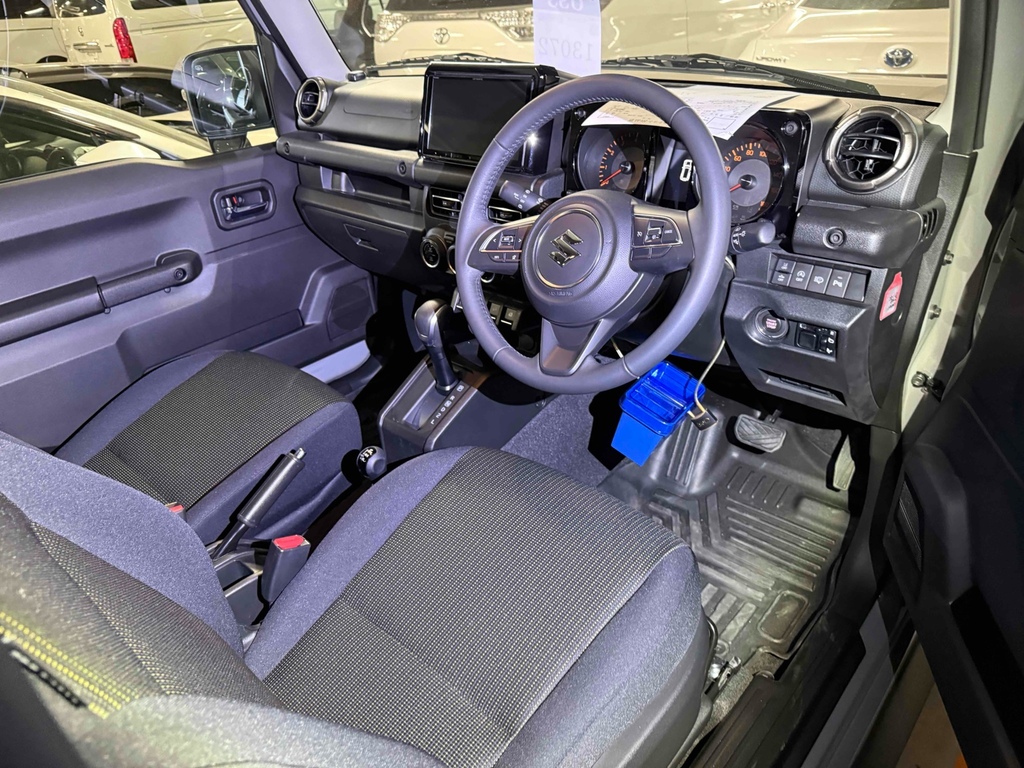 Suzuki Jimny 1.5 202474 4 Seats 4Wd Ulez Grey #3