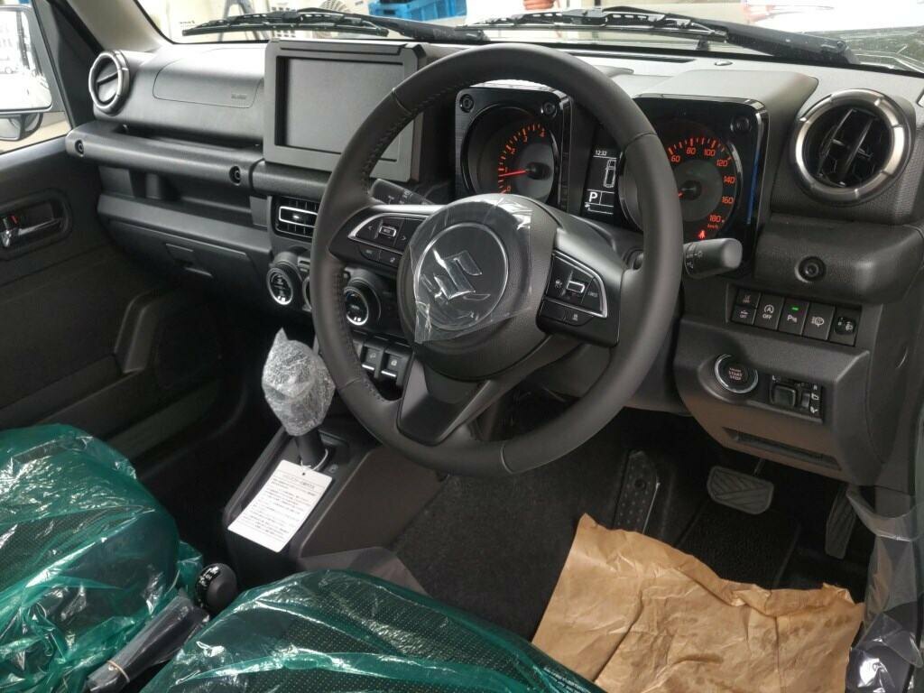 Suzuki Jimny 1.5 202525 4 Seats 4Wd Ulez Green #4