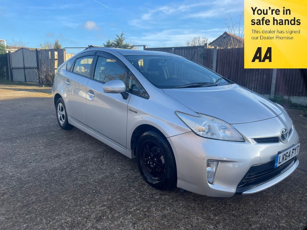 Toyota Prius 1.8 Hybrid 201464 Active 5 Seats Ulez Free LK64FYT Silver