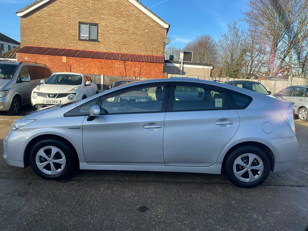 Toyota Prius 1.8 Hybrid 201464 Active 5 Seats Ulez Free LK64FYT Silver #4