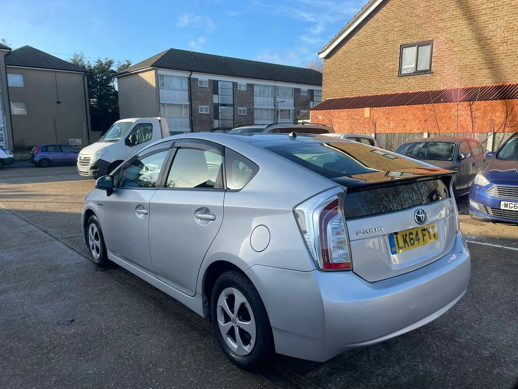 Toyota Prius 1.8 Hybrid 201464 Active 5 Seats Ulez Free LK64FYT Silver #3