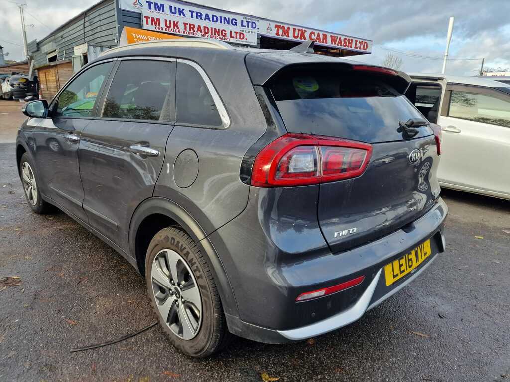 Kia Niro 2 1.6 Hybrid 201616 Gdi 5 Seats Suv 5 Seats Grey #5