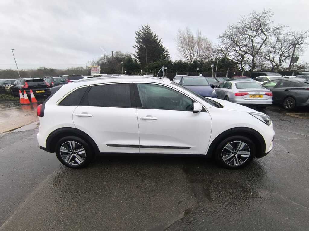 Kia Niro 2 1.6 Plugin Hybrid 202222 Gdi 8.9Kwh 5 Seats Su YT22WDA White #5