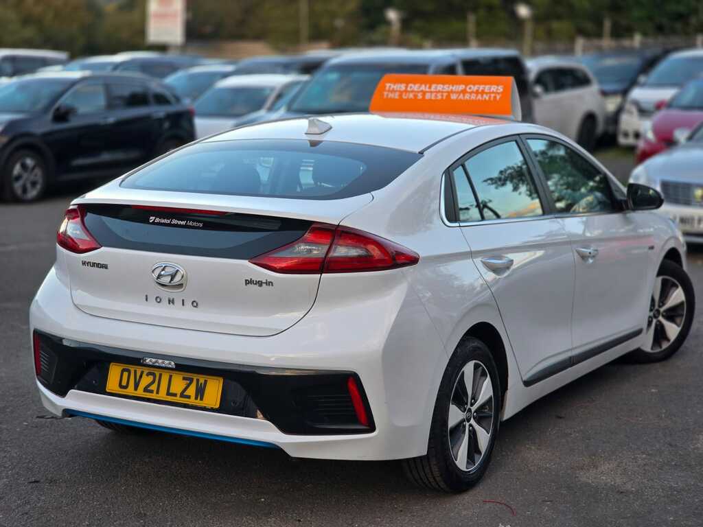 Hyundai Ioniq 1.6 Plugin Hybrid 202121 Gdi 8.9Kwh Premium Hatc OV21LZW White #3