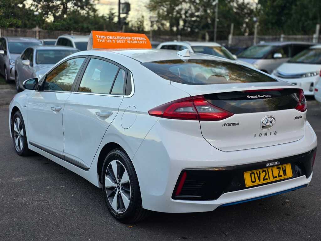 Hyundai Ioniq 1.6 Plugin Hybrid 202121 Gdi 8.9Kwh Premium Hatc OV21LZW White #4