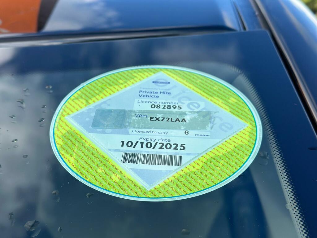 Volkswagen Multivan 1.4 Plugin Hybrid 202272 7 Seats Mpv Tsi 13Kwh L EX72LAA Black #3