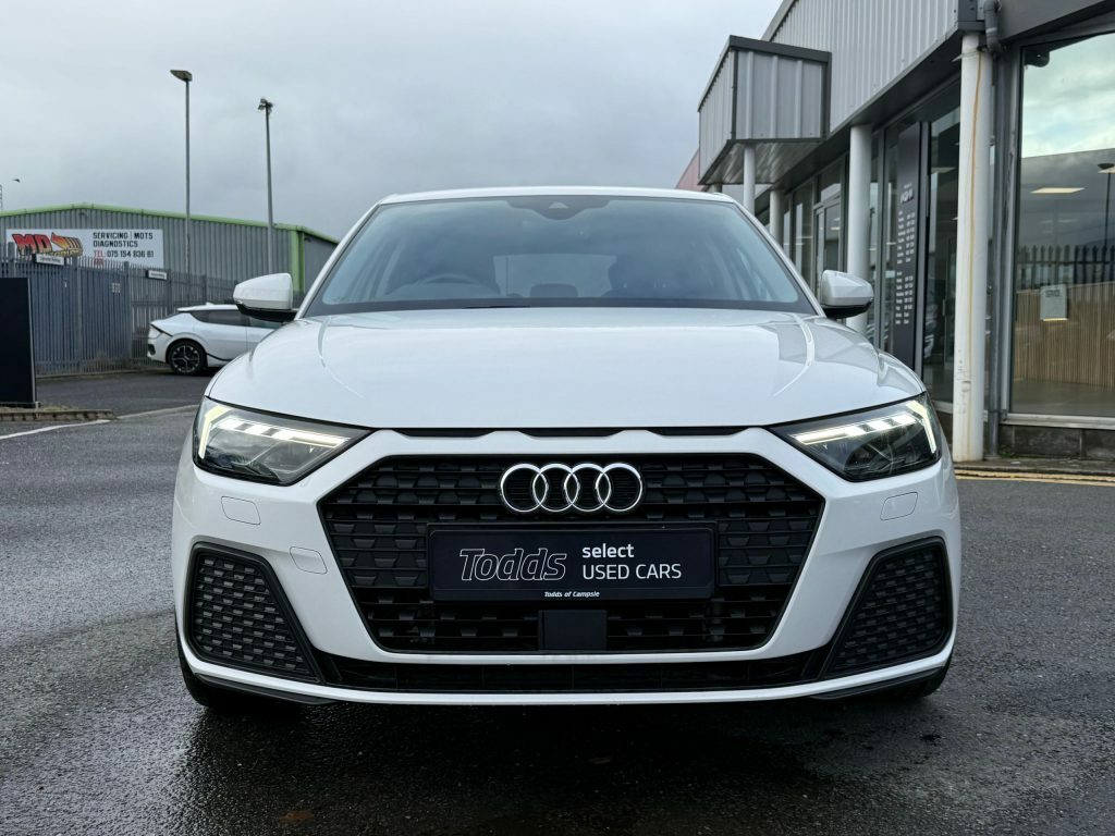 Audi A1 1.0 Tfsi 25 Technik Sportback Eu RF22NKR White #2