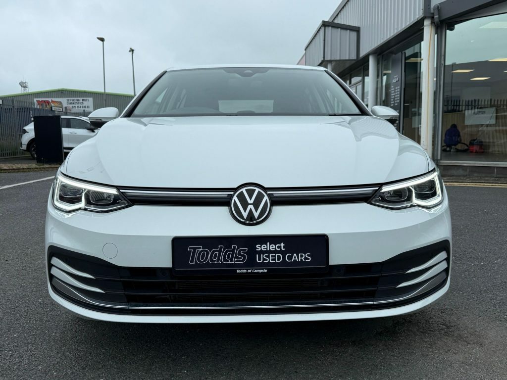 Volkswagen Golf 1.5 Tsi Style Edition Hatchback EF23VTC White #2