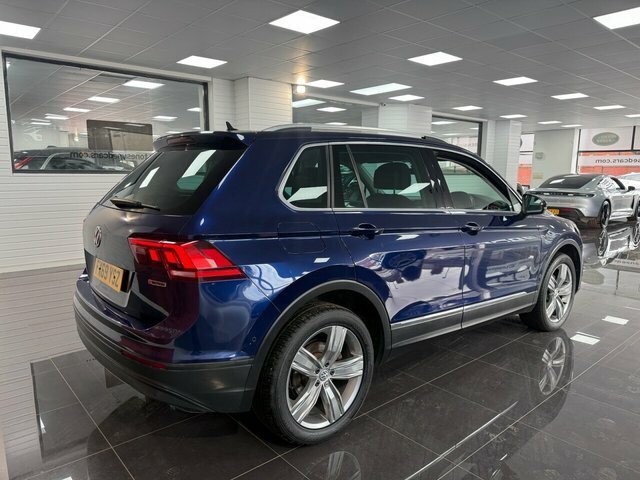 Volkswagen Tiguan Suv FX69YSZ Blue #2