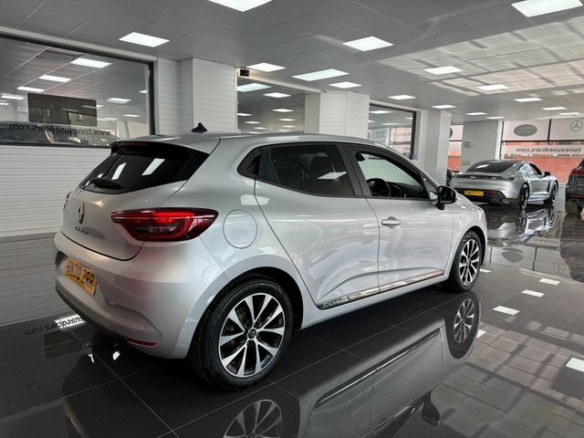 Renault Clio Hatchback Silver