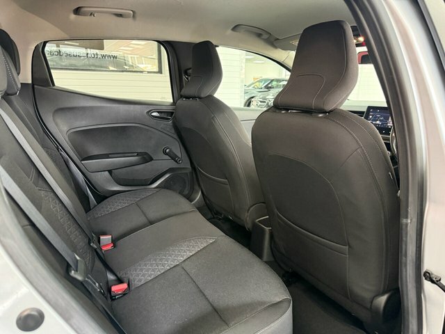 Renault Clio Hatchback SN70ZRR Silver #3