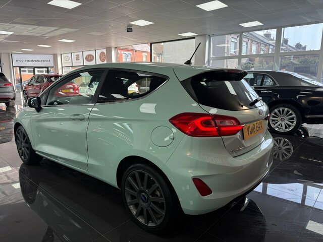Ford Fiesta B And O Play Titanium VU18EXX Green #6