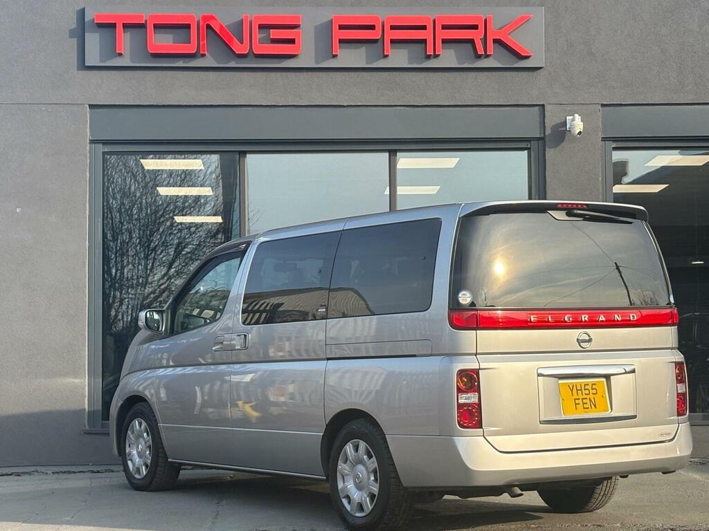 Nissan Elgrand Mpv 2.5 4Wd 7 Seats 200555 Silver #2