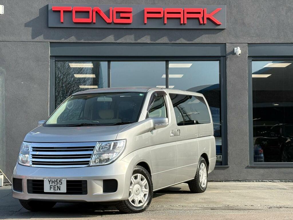 Nissan Elgrand Mpv 2.5 4Wd 7 Seats 200555 Silver #4
