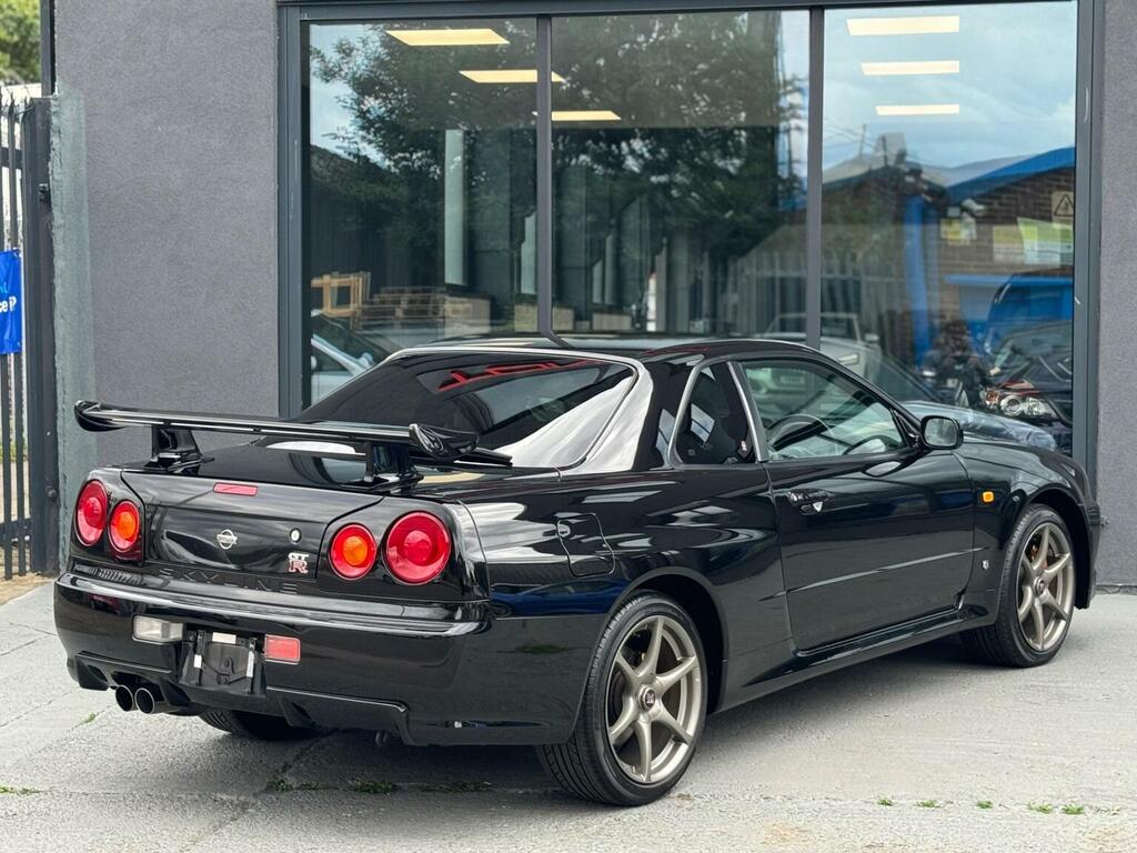 Nissan Skyline Coupe White #15