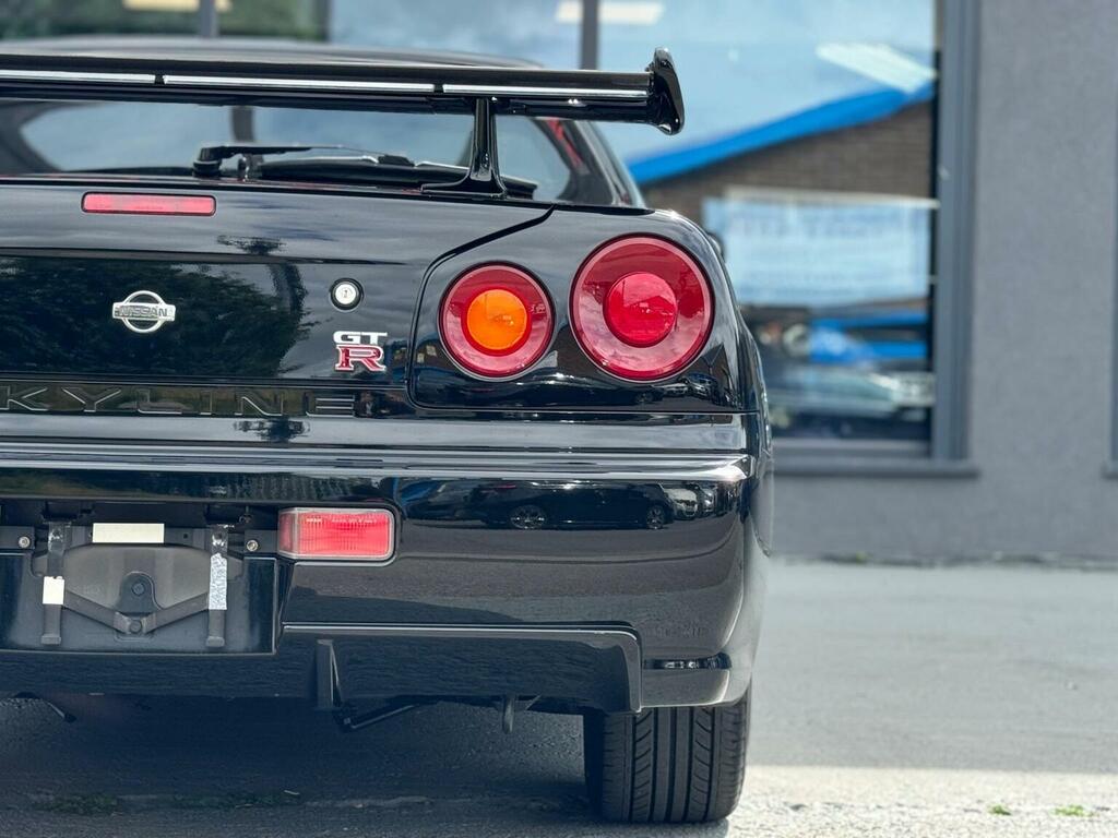Nissan Skyline Coupe White #11