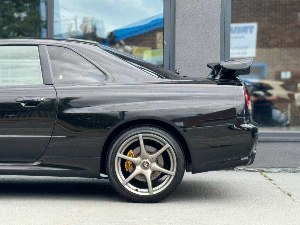 Nissan Skyline Coupe White #31
