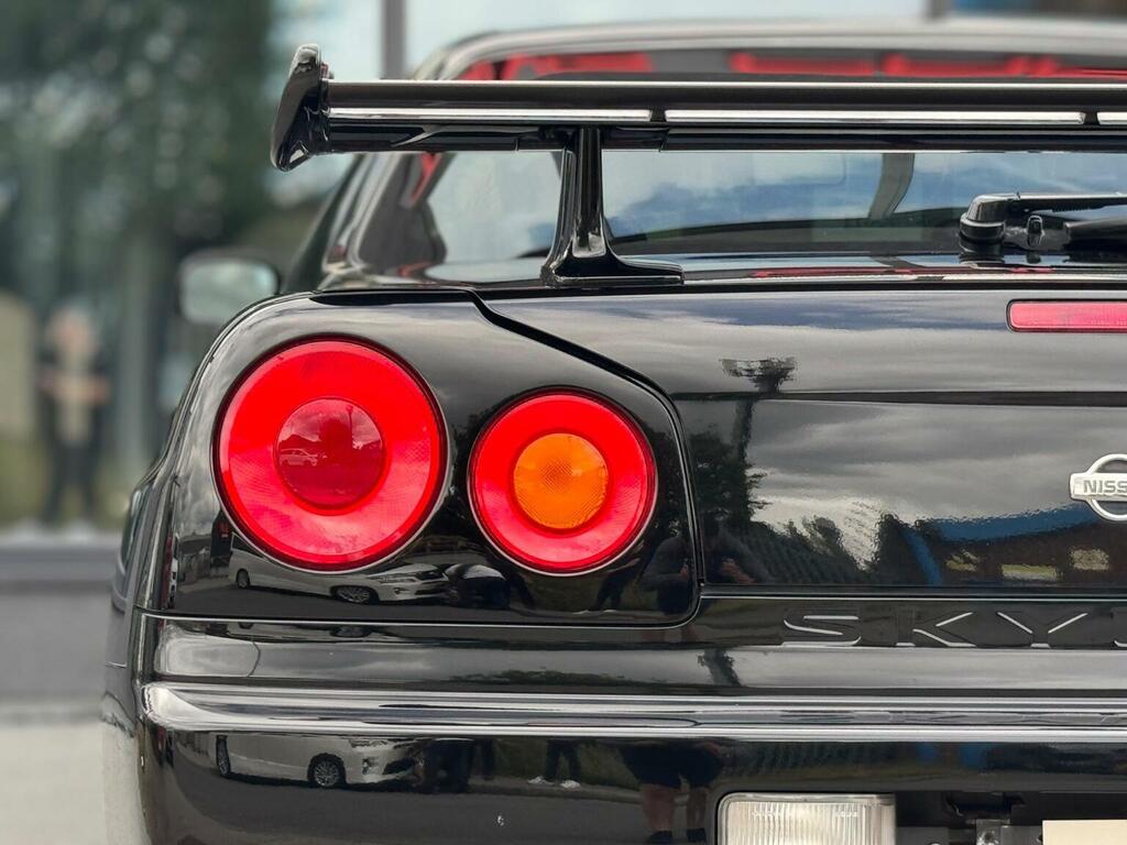 Nissan Skyline Coupe White #48