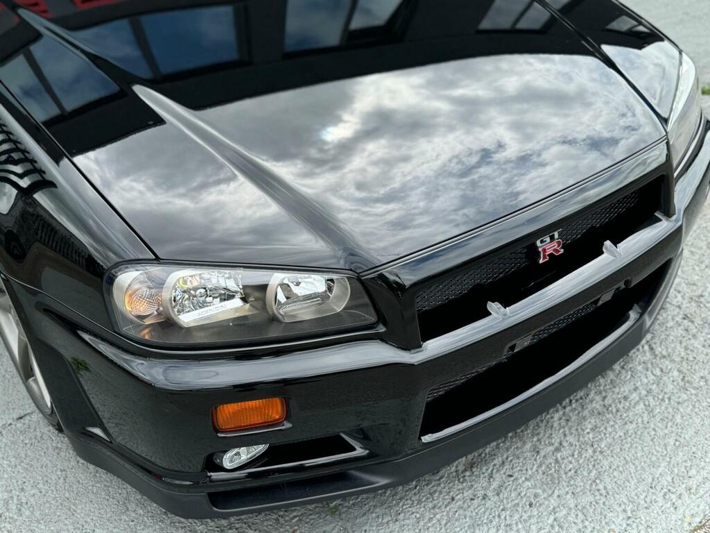 Nissan Skyline Coupe White #54