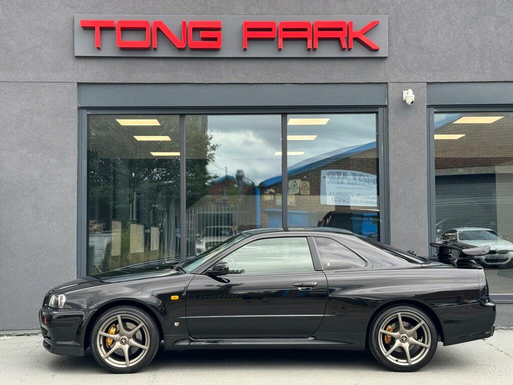Nissan Skyline Coupe White #9