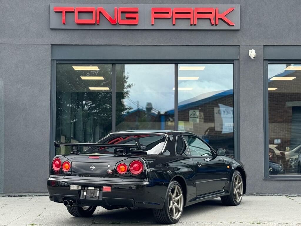 Nissan Skyline Coupe White #14