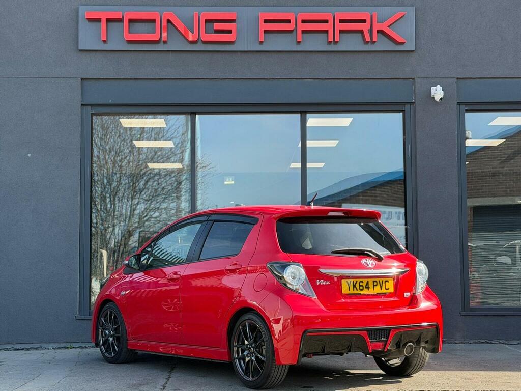 Toyota Yaris Hatchback Rs Gs 1.5 Vvt-i 201464 Red #4