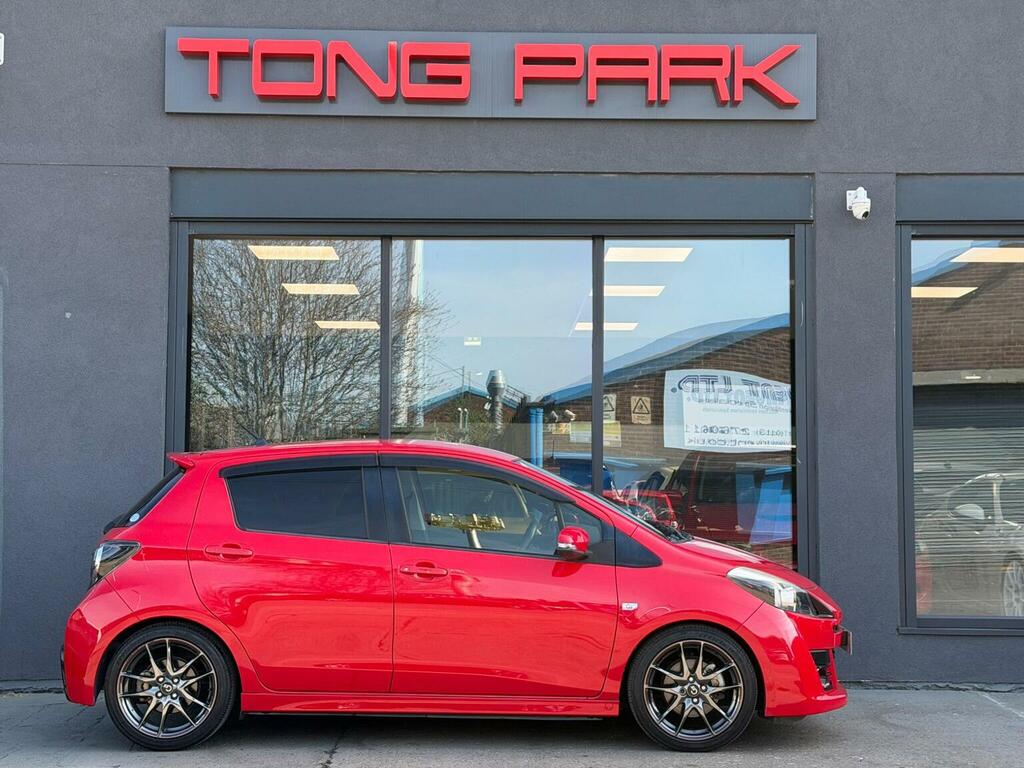 Toyota Yaris Hatchback Rs Gs 1.5 Vvt-i 201464 Red #6