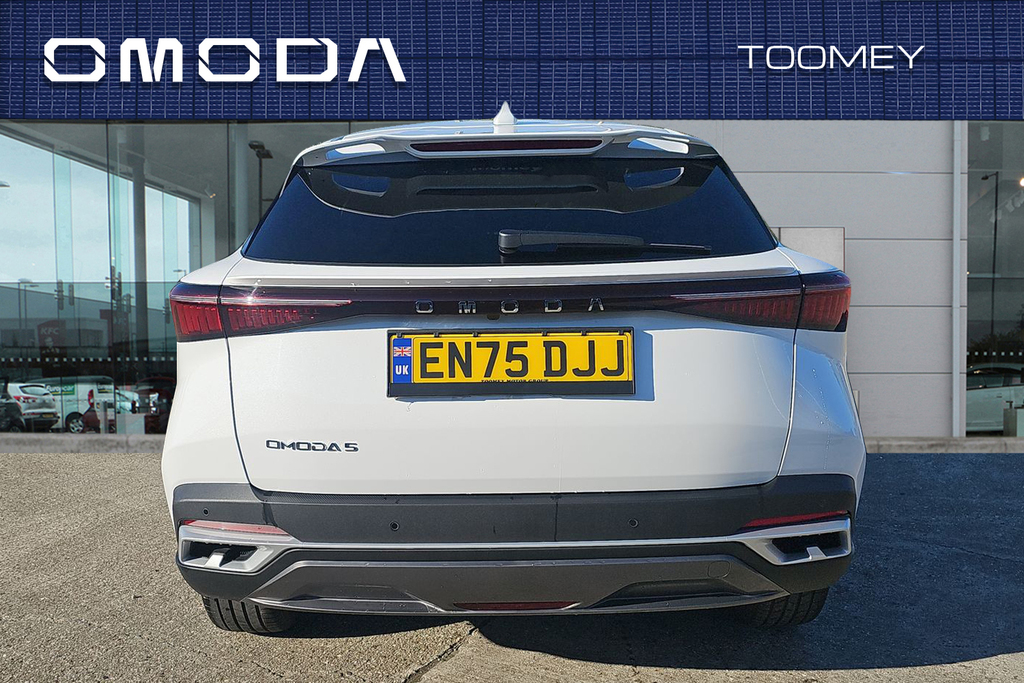 Omoda 5 1.6 Tgdi Knight Suv Dct EN75DJJ White #6