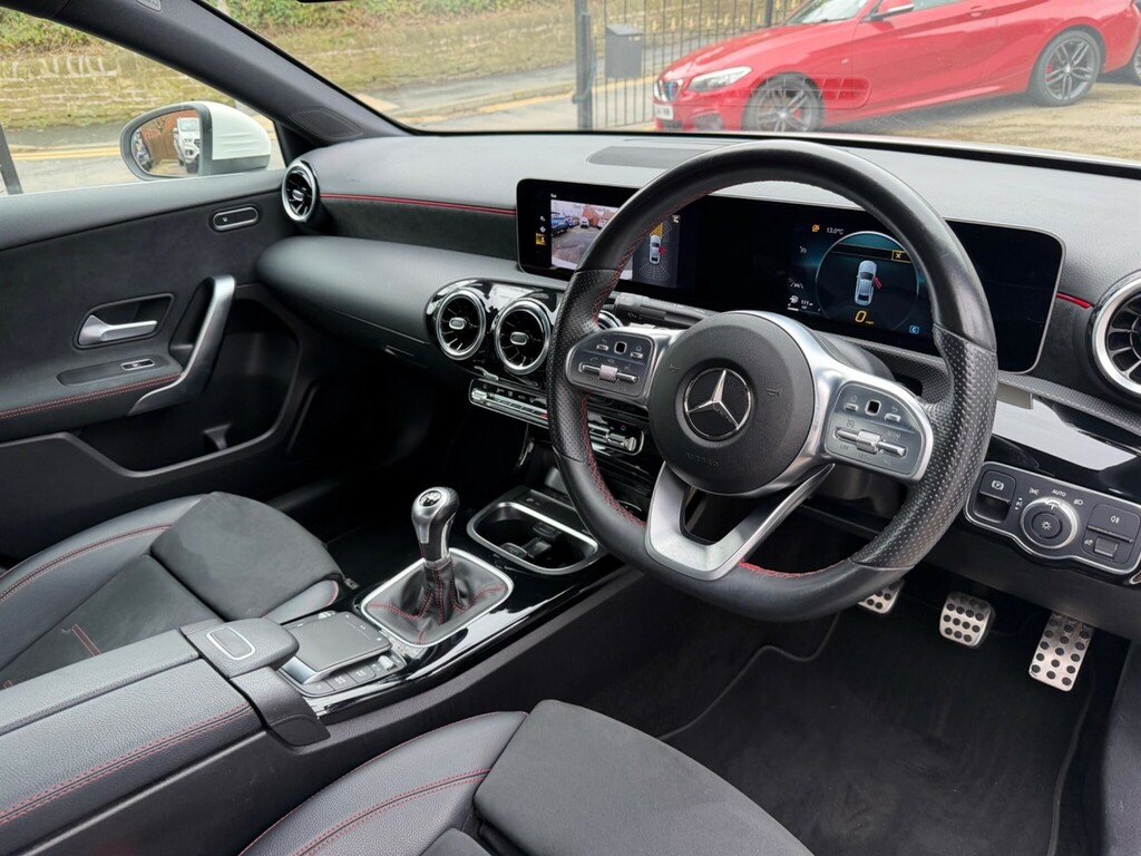Mercedes-Benz A Class 1.5 Amg Line Executive Euro 6 Ss White #3