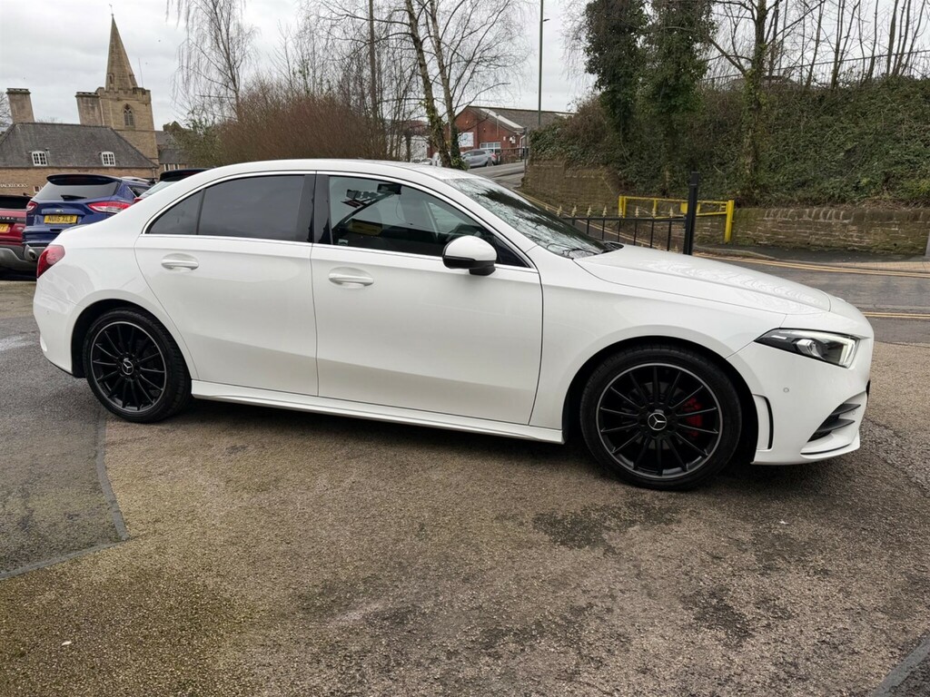 Mercedes-Benz A Class 1.5 Amg Line Executive Euro 6 Ss White #2
