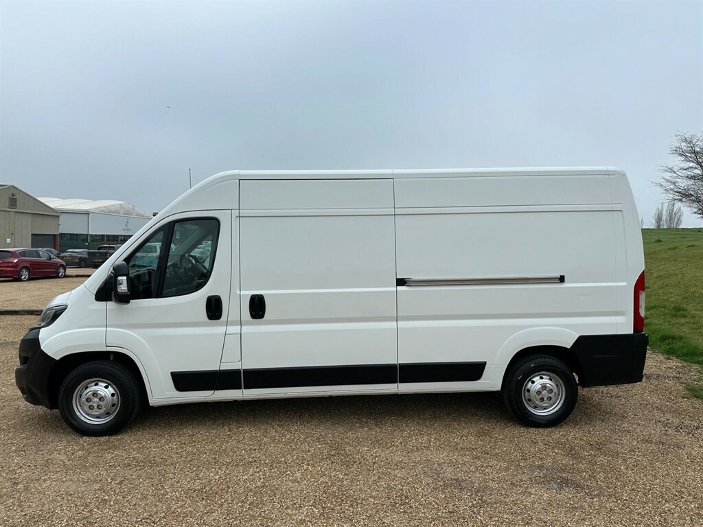 Peugeot Boxer 2.0 Bluehdi 335 Professional L3 H2 Euro 6 GL68CKF White #4