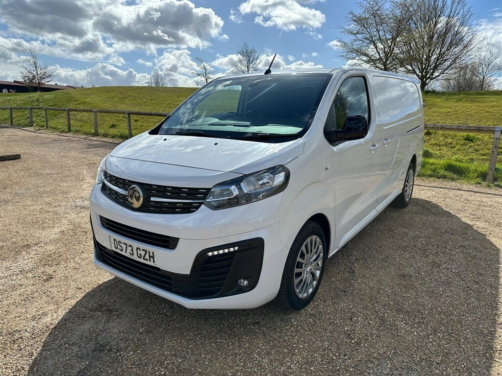 Vauxhall Vivaro 2.0 Turbo D 3100 Pro L2 H1 Euro 6 Ss 6Dr DS73GZH White #3