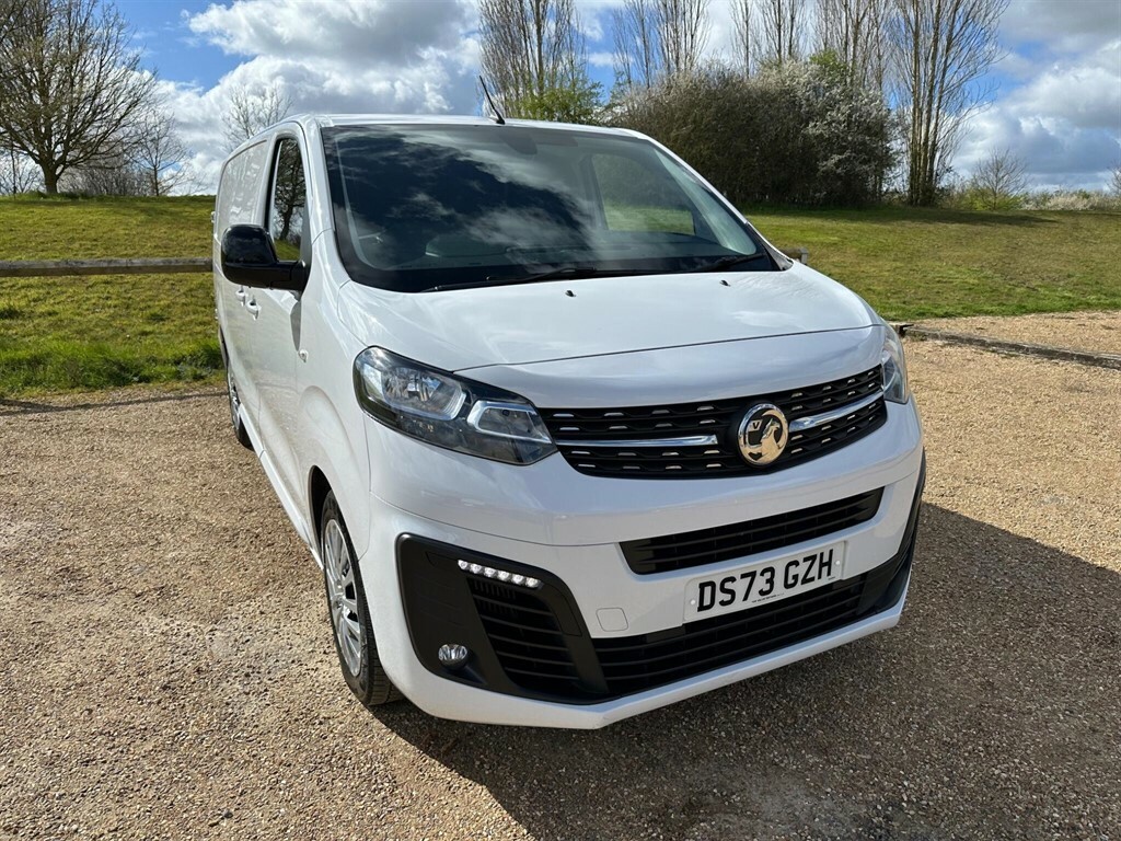 Vauxhall Vivaro 2.0 Turbo D 3100 Pro L2 H1 Euro 6 Ss 6Dr White