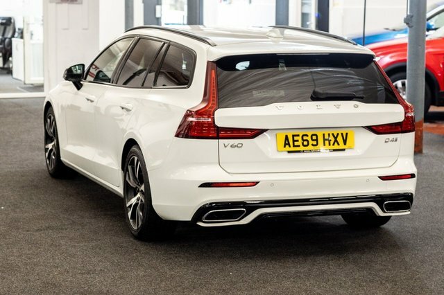 Volvo V60 2.0 D4 R-design Estate Euro 6 S S AE69HXV White #6