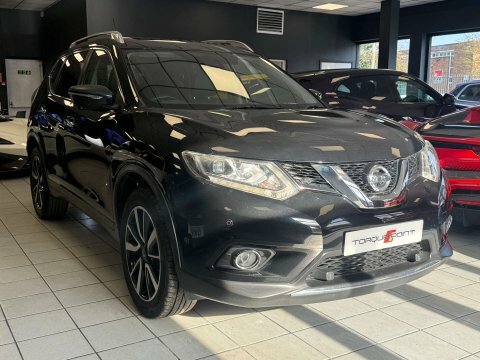 Nissan X-Trail 1.6 X-trail Tekna Black