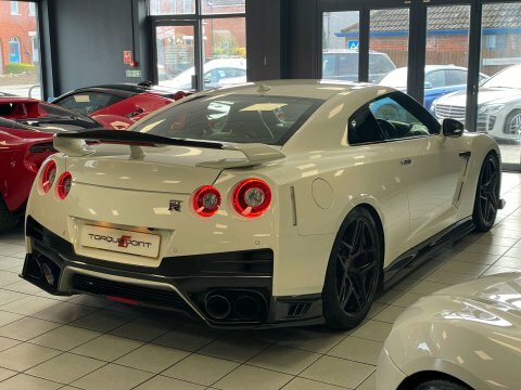 Nissan GT-R 3.8 Gt-r Prestige White #3