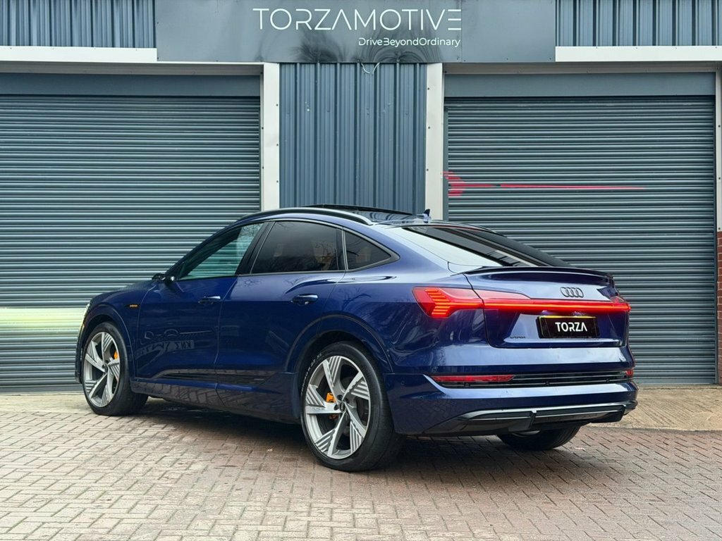 Audi E-tron Electric NL22MDV Blue #5