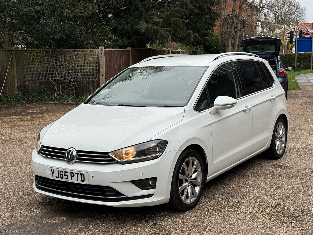 Volkswagen Golf SV 2.0 Tdi Bluemotion Tech Gt Mpv Dsg Euro White #5