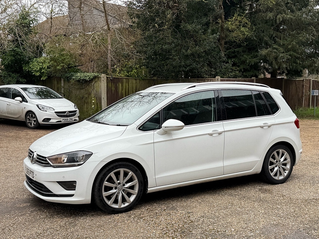 Volkswagen Golf SV 2.0 Tdi Bluemotion Tech Gt Mpv Dsg Euro White #6