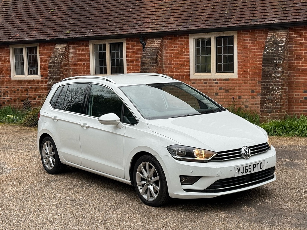 Volkswagen Golf SV 2.0 Tdi Bluemotion Tech Gt Mpv Dsg Euro White #2