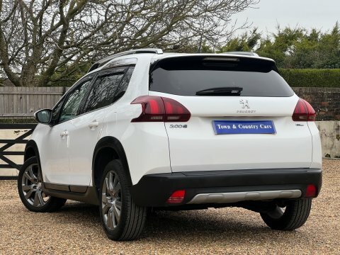 Peugeot 2008 Puretech S S PE67JRU White #6