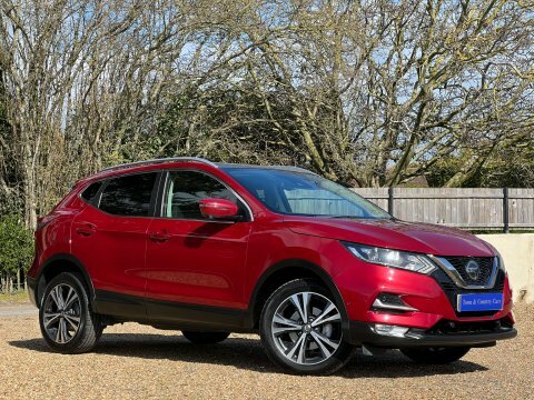 Nissan Qashqai Dci N-connecta BG68SOU Red #3
