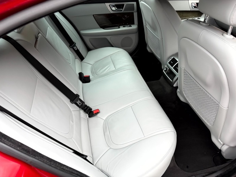 Jaguar XF D V6 Premium FH62HNL Red #5