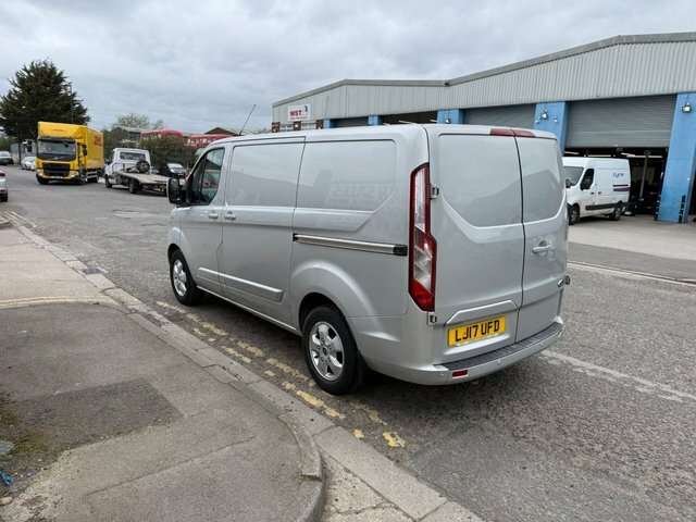 Ford Transit Custom 2017 2.0 Tdci 290 Limited Panel Van Man LJ17UFD Silver #4