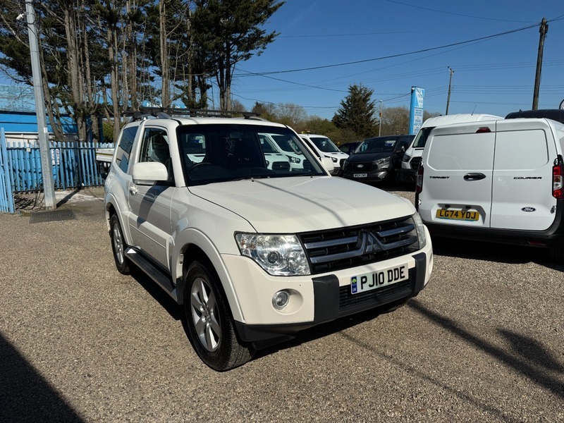 Mitsubishi Shogun Di-d 4Work 4X4 Warrior White