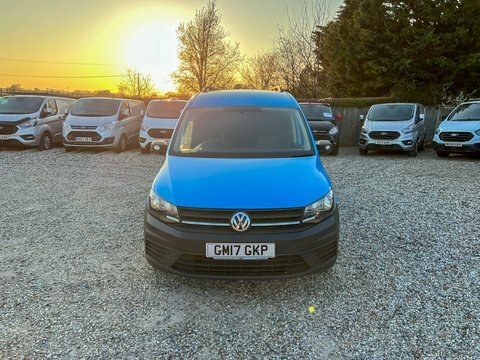 Volkswagen Caddy Maxi Crew Cab Lwb GM17GKP #3
