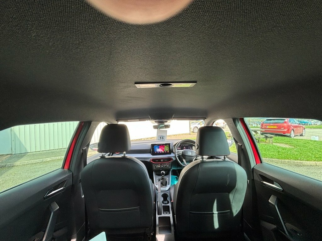 Seat Arona Suv WK22WUE Red #3