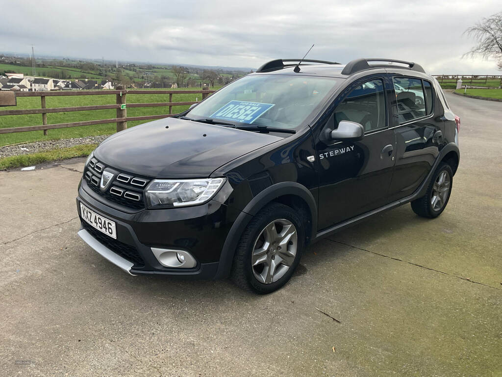 Dacia Sandero Stepway 1.5 Dci Ambiance KXZ4946 Black #2