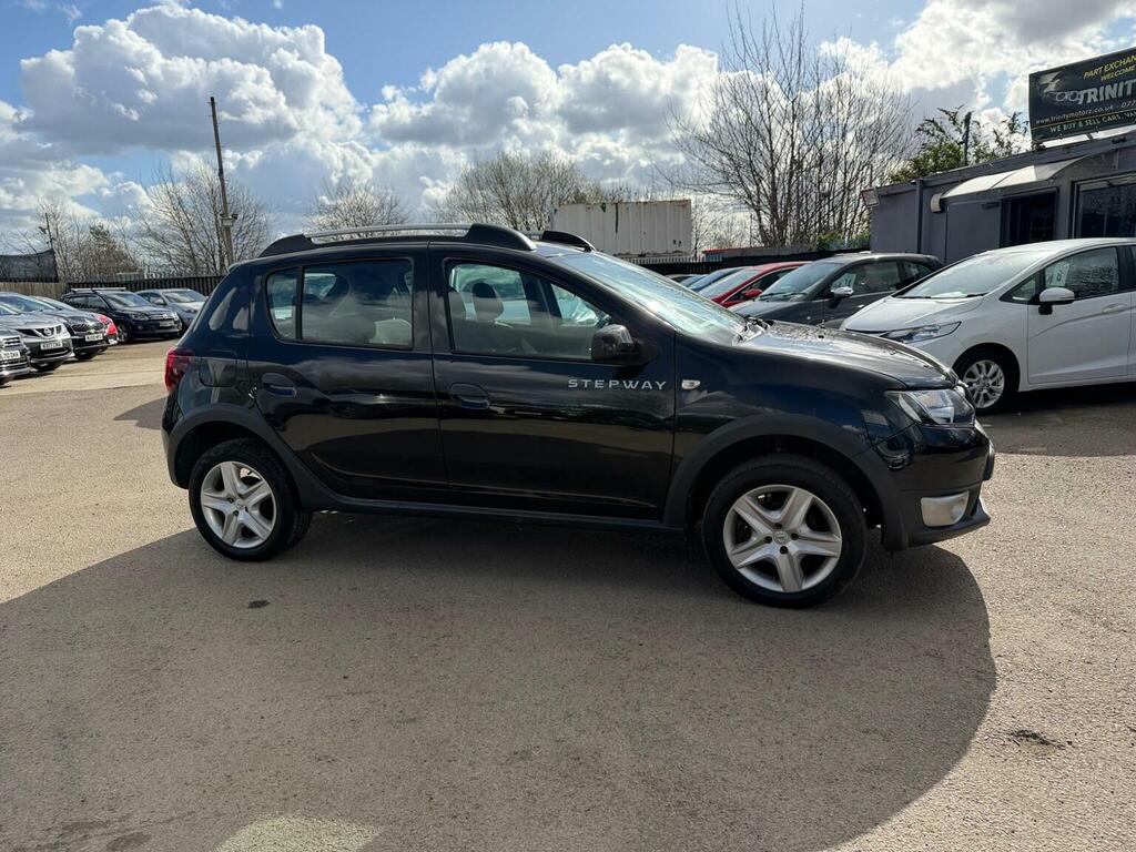 Dacia Sandero Stepway 0.9 Tce Ambiance Euro 6 Ss Black