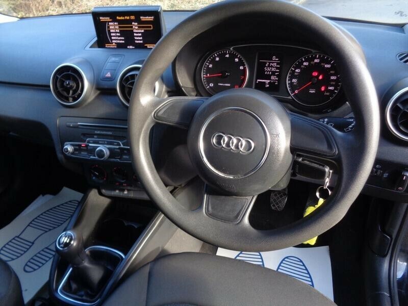 Audi A1 Sportback Tfsi Se YB17AKX Black #6